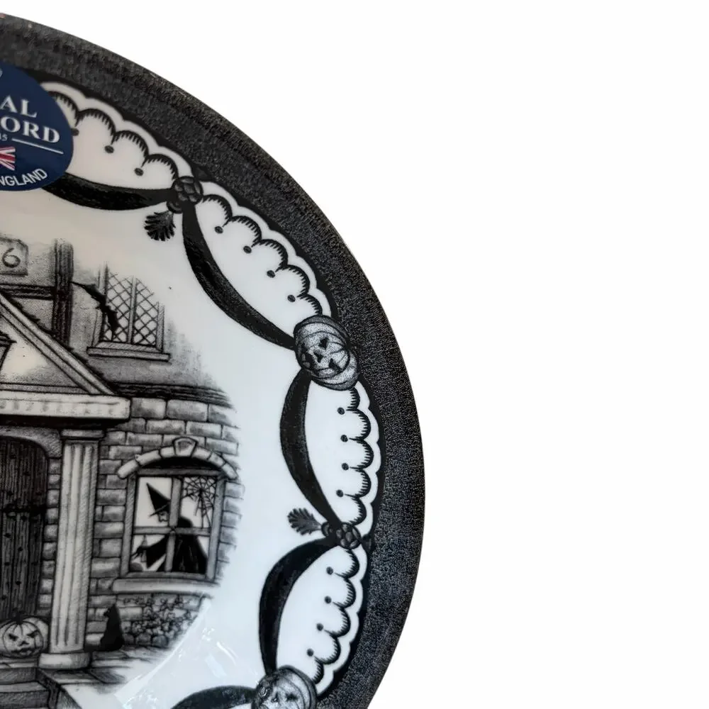 Royal Stafford HALLOWEEN HOUSE Cereal Bowls 7.75in Set of 4 Ceramic Spooky New